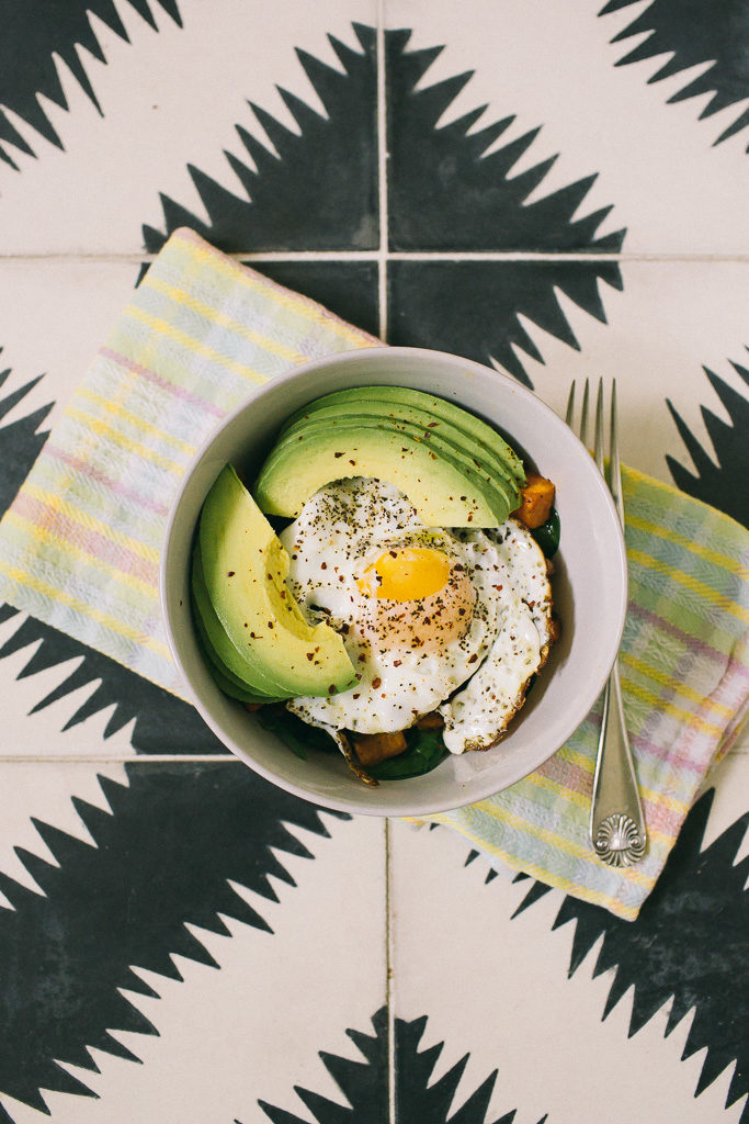 A Healthy Breakfast Bowl Recipe (Our Favorite!)