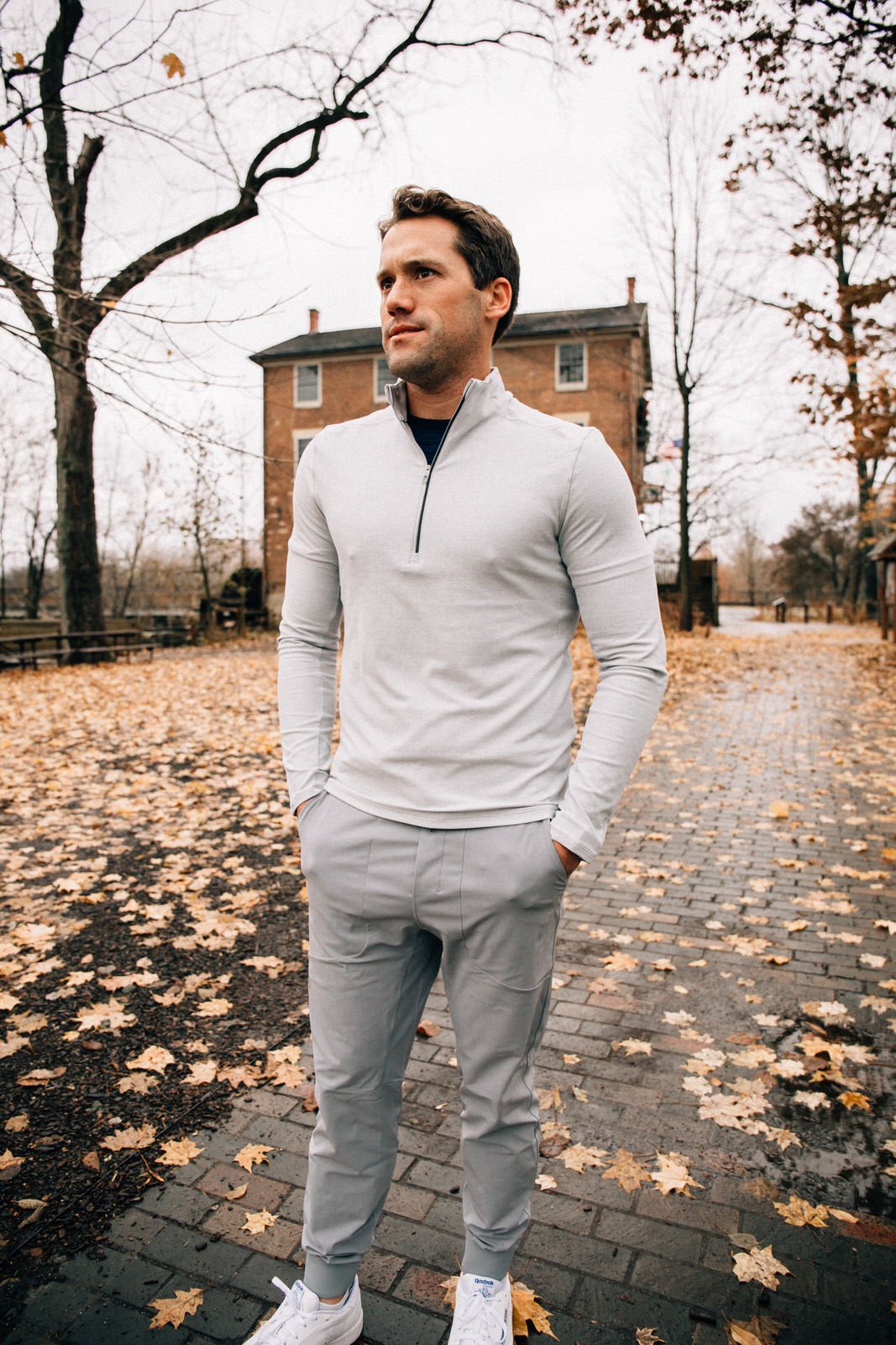 Lululemon Athletica Inc to open standalone men's stores by 2016