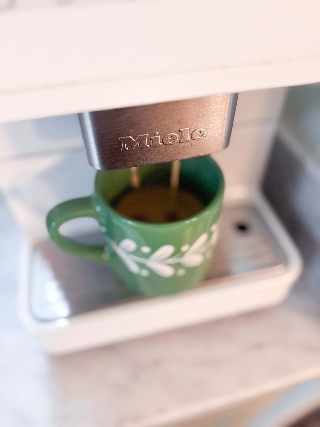 Miele coffee machine pros and cons, Miele CM 6160 coffee machine